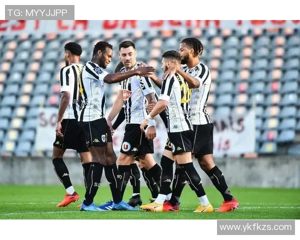 勒阿弗尔与格勒诺布最新对战分析及球队状态评估 勒阿弗尔与格勒诺布最新对战分析及球队状态评估